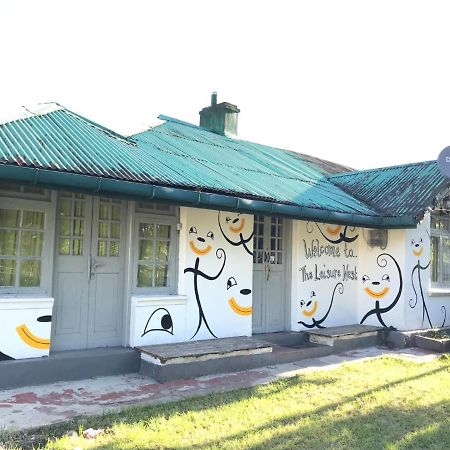 Leisure Nest Hostel Nuwara Eliya Buitenkant foto